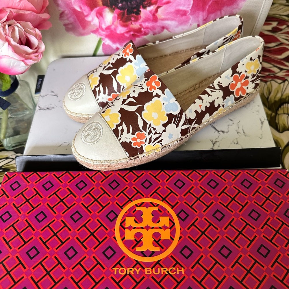 BNWOTs Tory Burch espadrilles 🥰Perfect for summer 😎